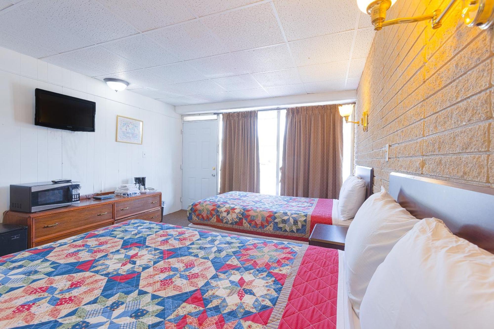 Sonrise Inn Lincoln Hwy By Oyo Breezewood Exterior photo